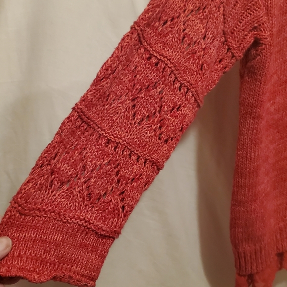 AMERICAN RAG SWEATER, LARGE, NWT, LACE ON BOTTOM - Picture 5 of 5